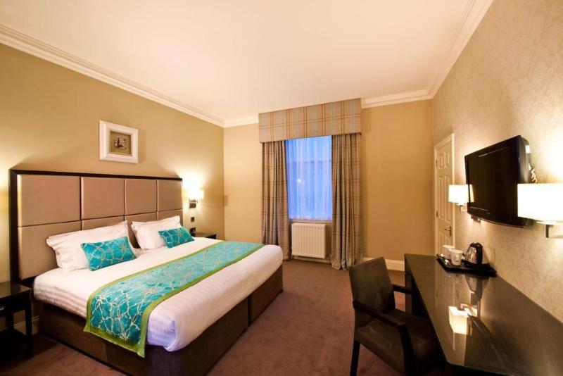 Leonardo 3* Edinburgh