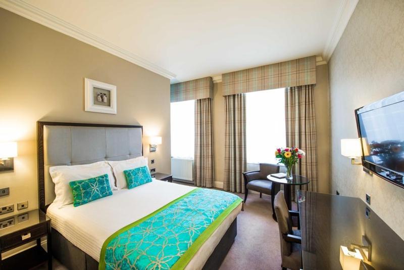 Leonardo 3* Edinburgh
