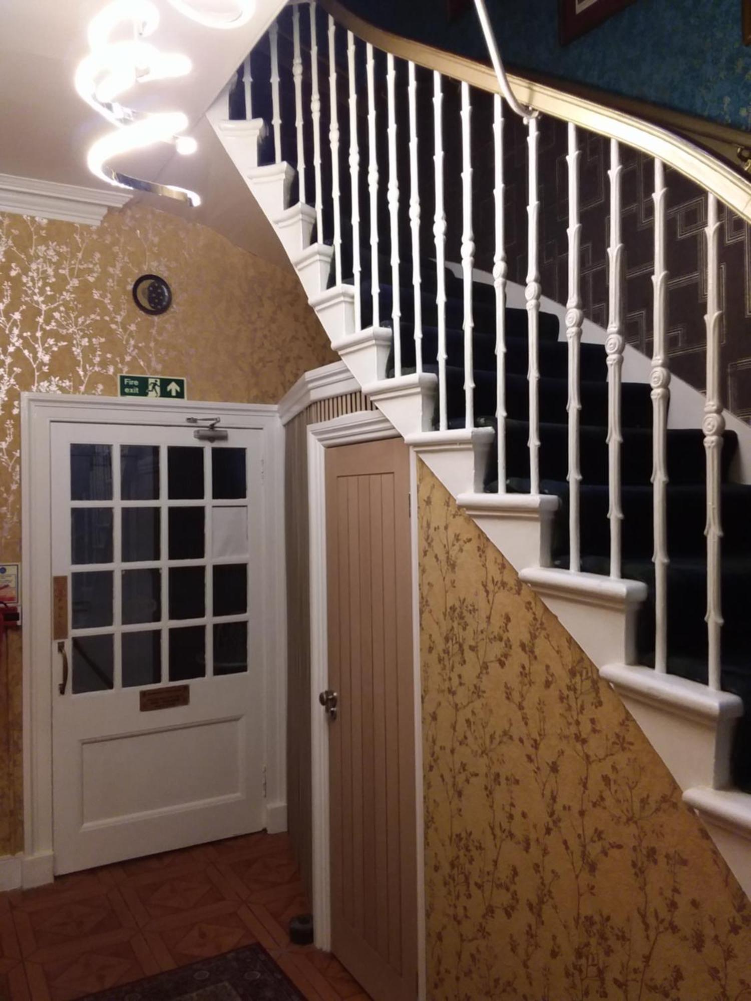Ivy- Braveheart 3* Edinburgh