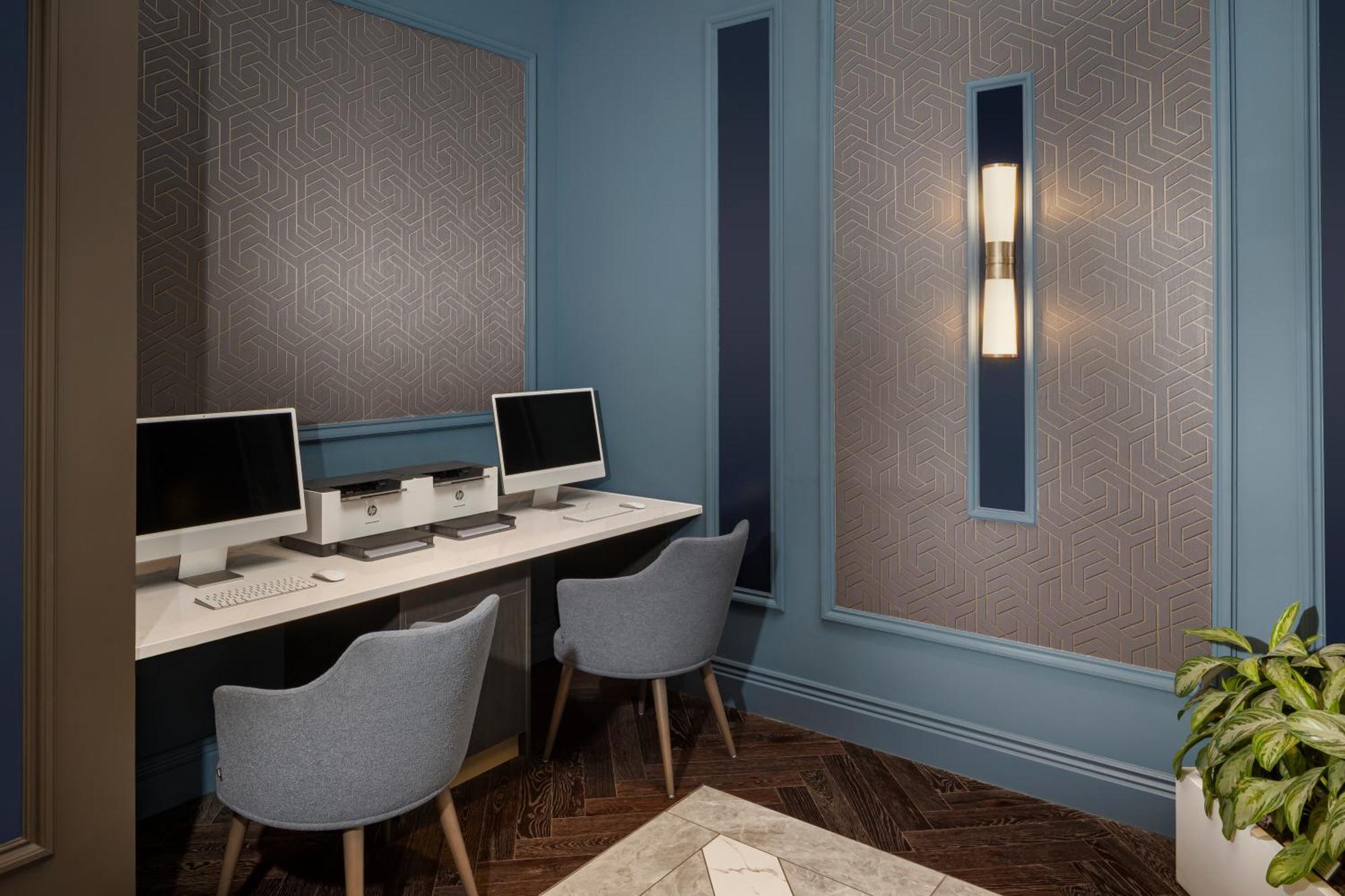 Courtyard By Marriott 4* Edinburgh