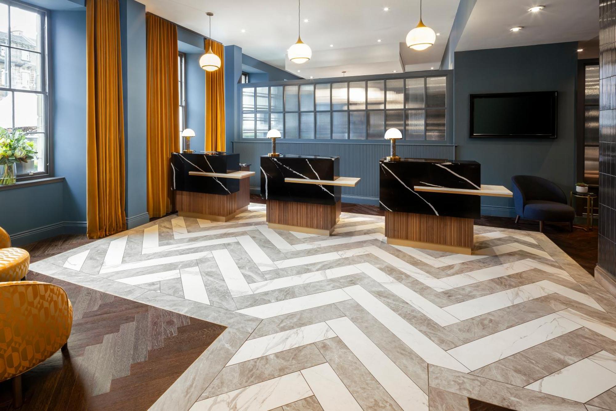 Hotel Courtyard By Marriott
