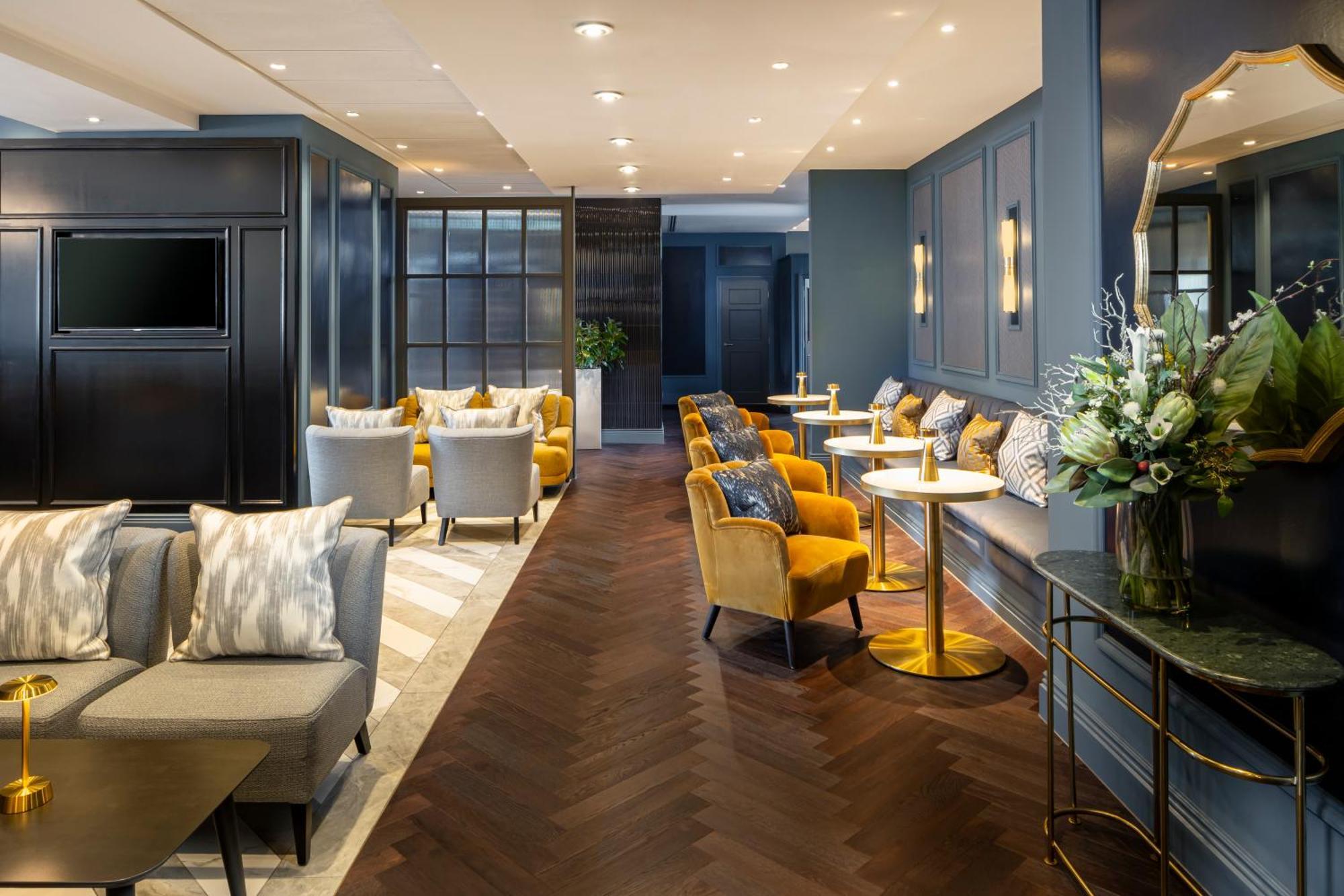 Courtyard By Marriott Hotel 4*