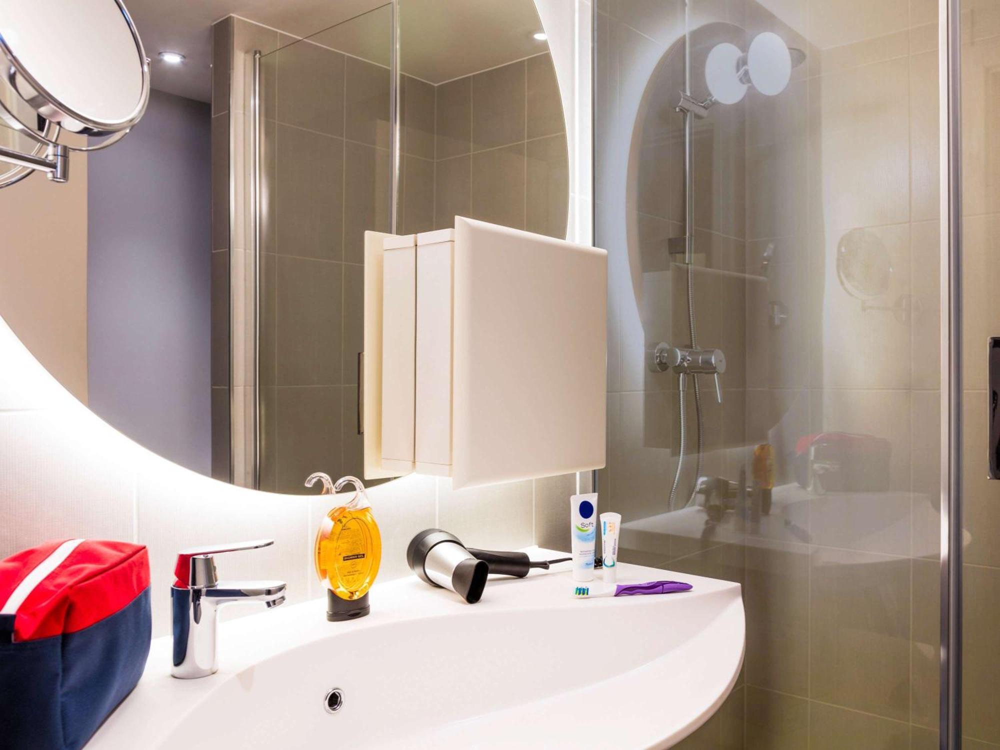 Adagio Royal Mile 4* Edinburgh