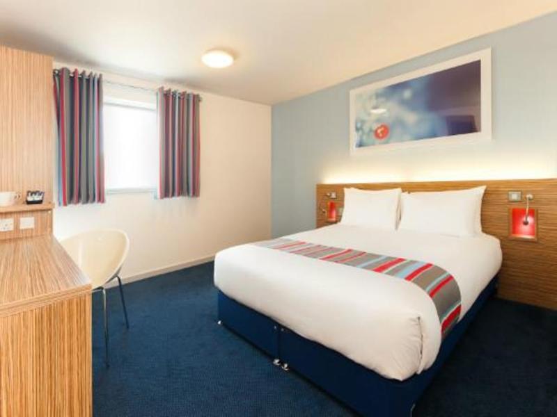 Travelodge Airport Hotel