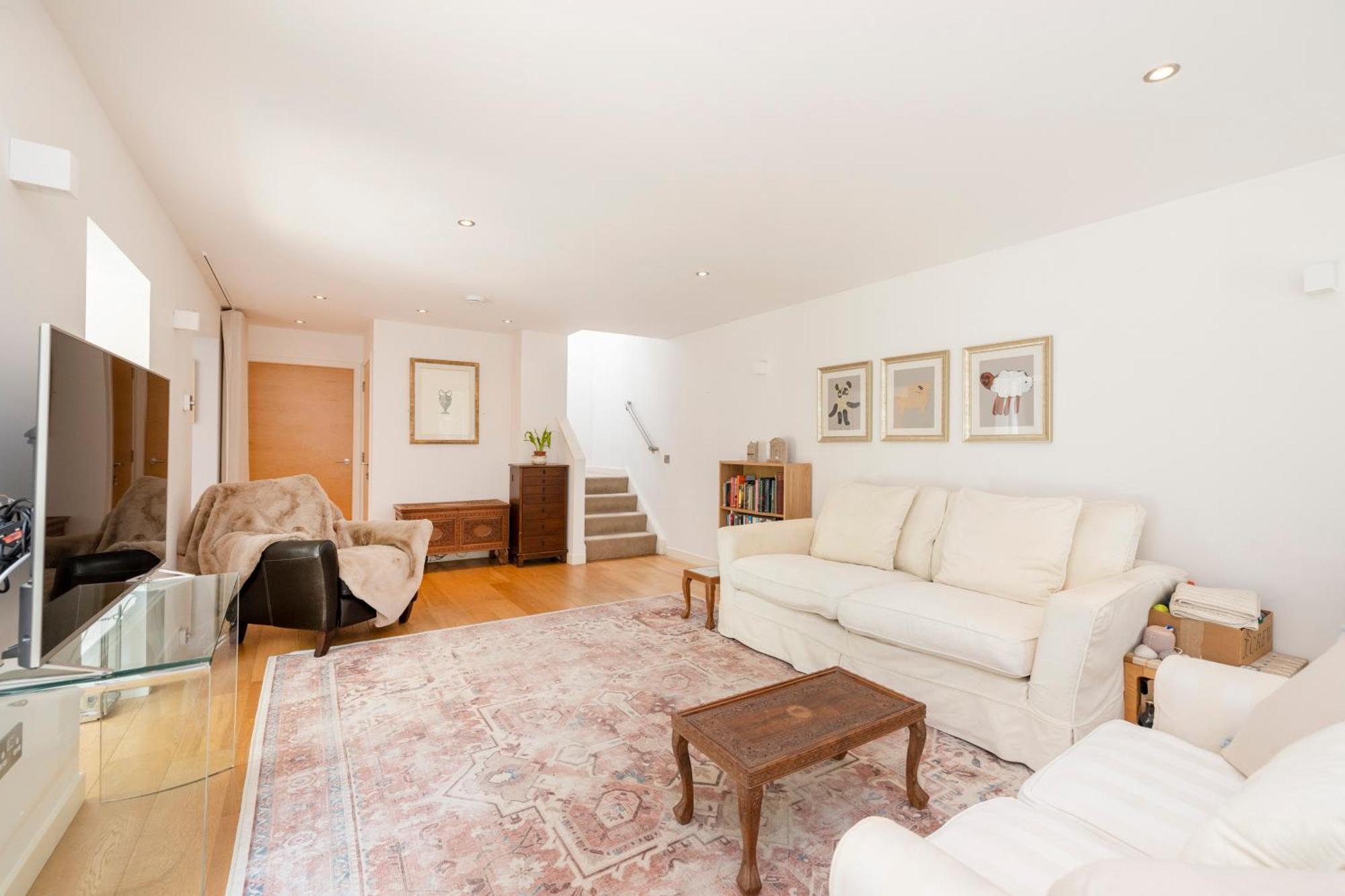 Apartment Stylish 3-bedroom 2-storey House With Patio And Balcony Near Princes Street Edinburgh
