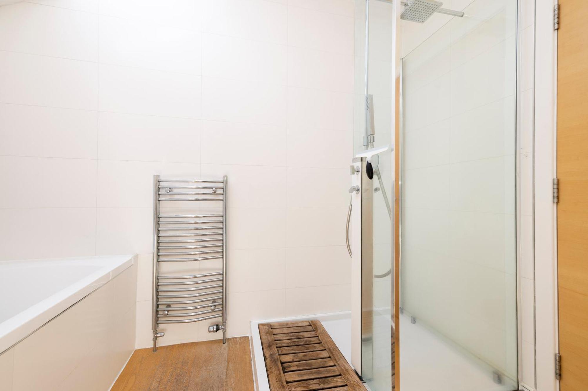 Stylish 3-bedroom 2-storey House With Patio And Balcony Near Princes Street Apartment Edinburgh