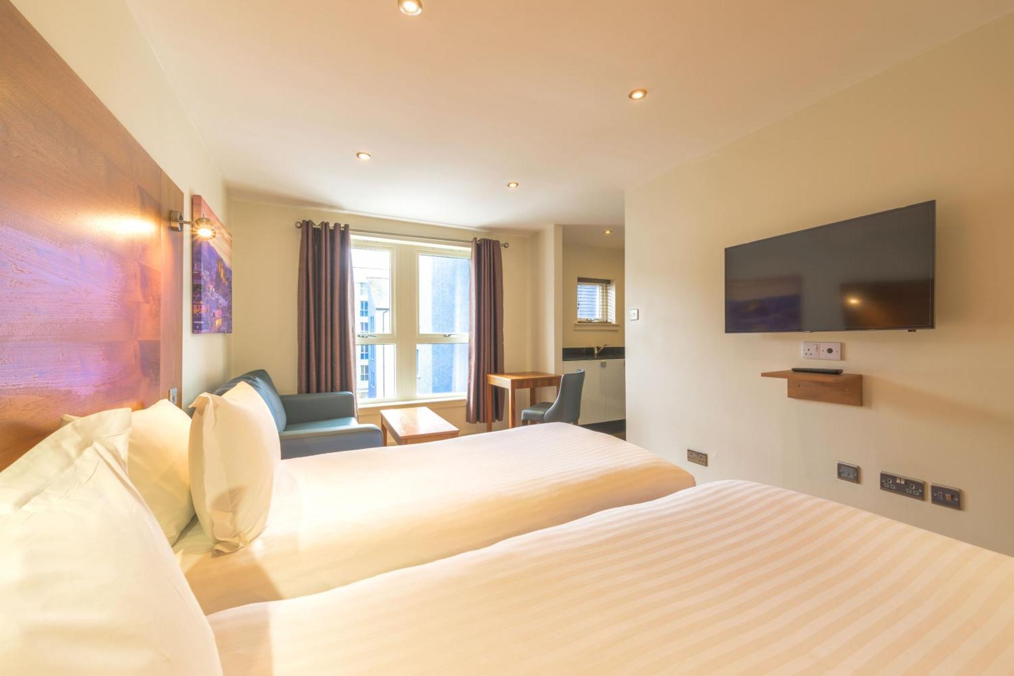 Holyrood 4* Edinburgh