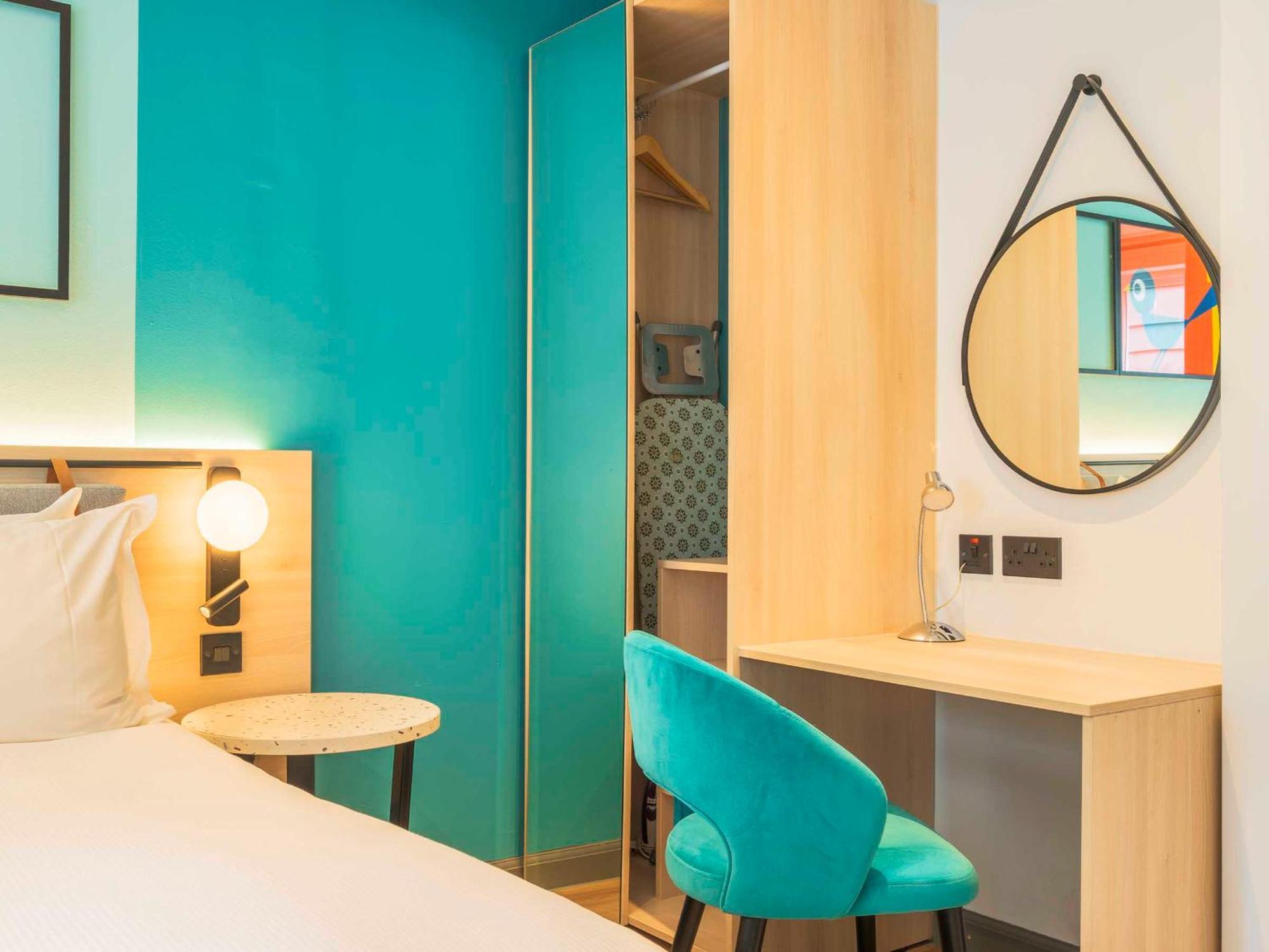 Holyrood 4* Edinburgh