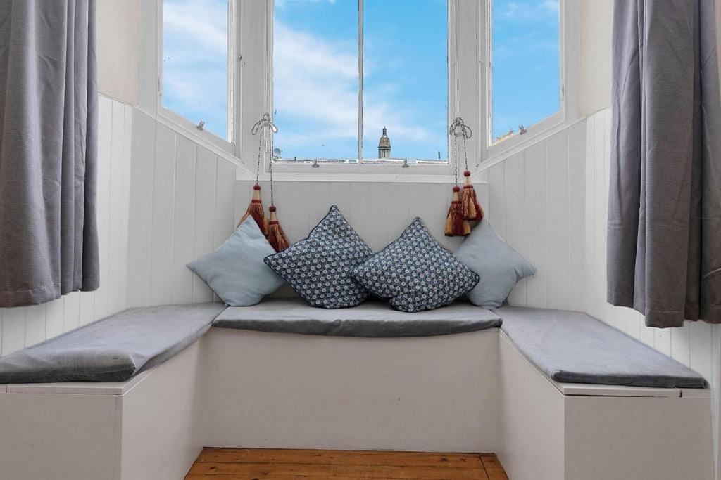 Apartment Family In Edinburgh