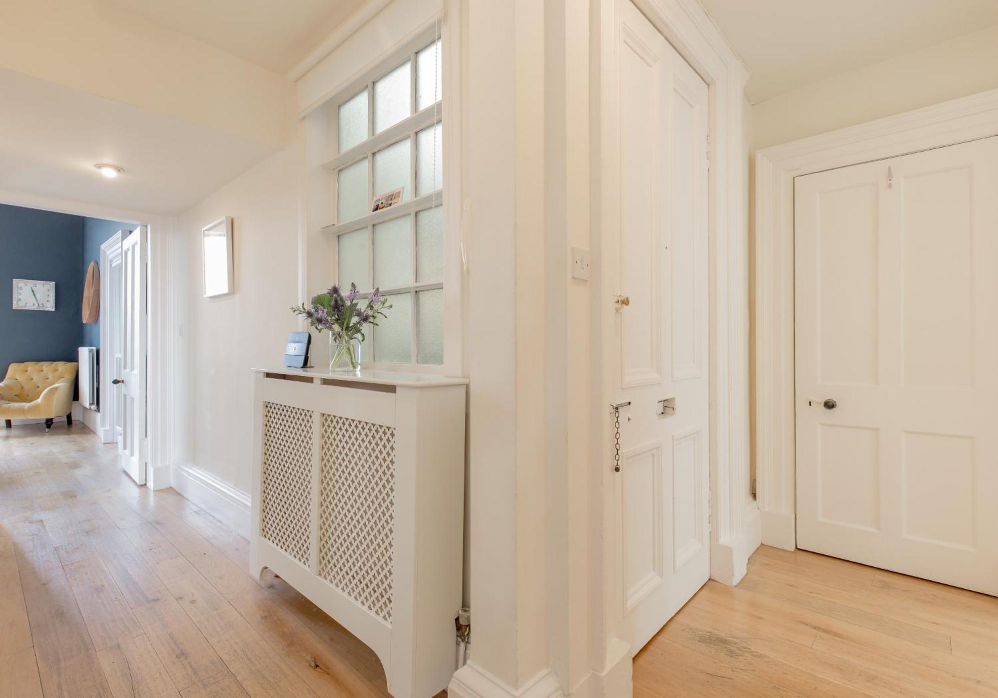 Saxe Coburg Place - 325 Apartment