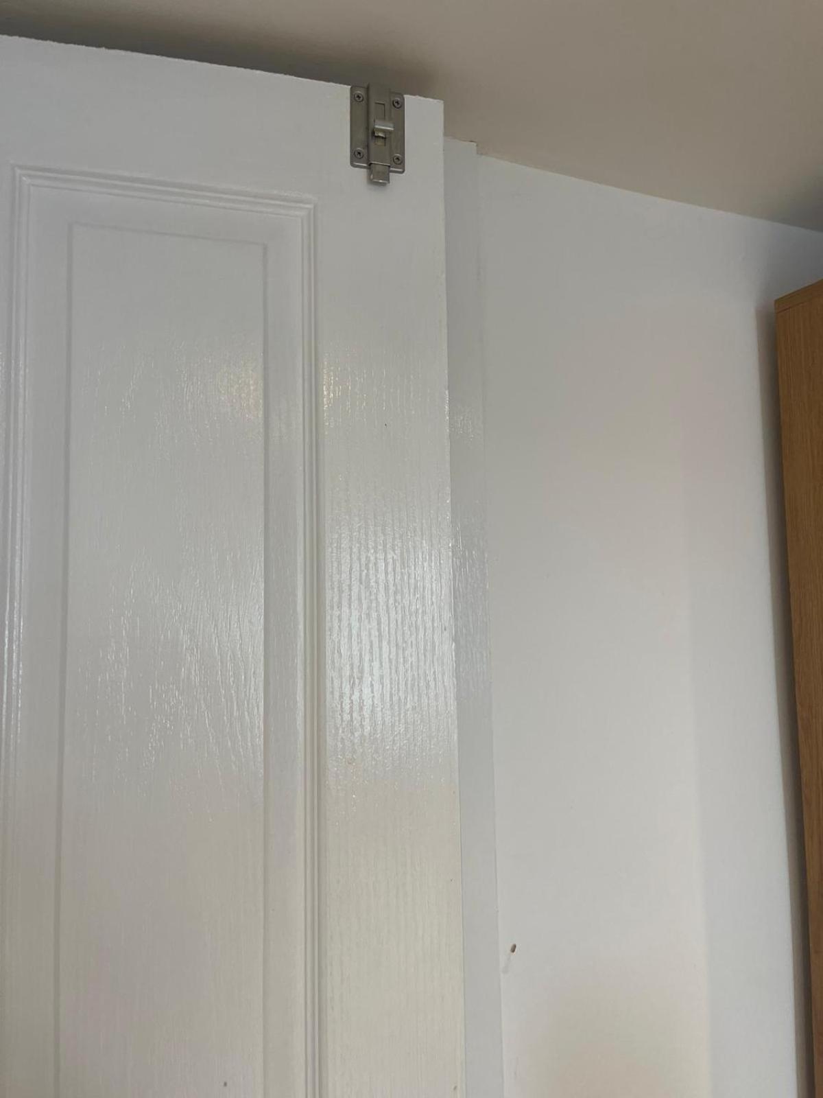 One Bedroom In Spacious Bungalow, Free Parking & Private Entrance EDI