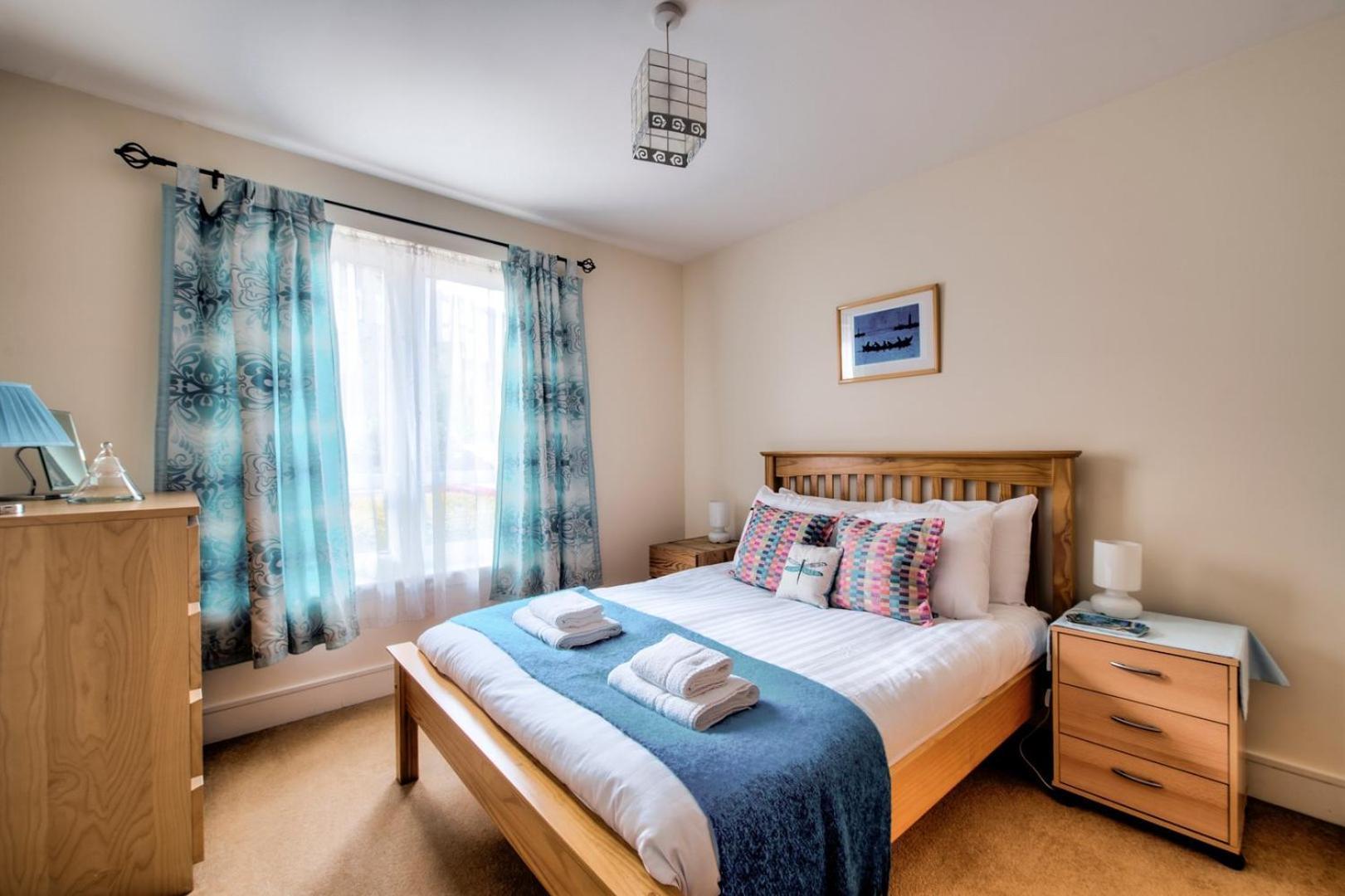 Guestready - Bright Near New Town *