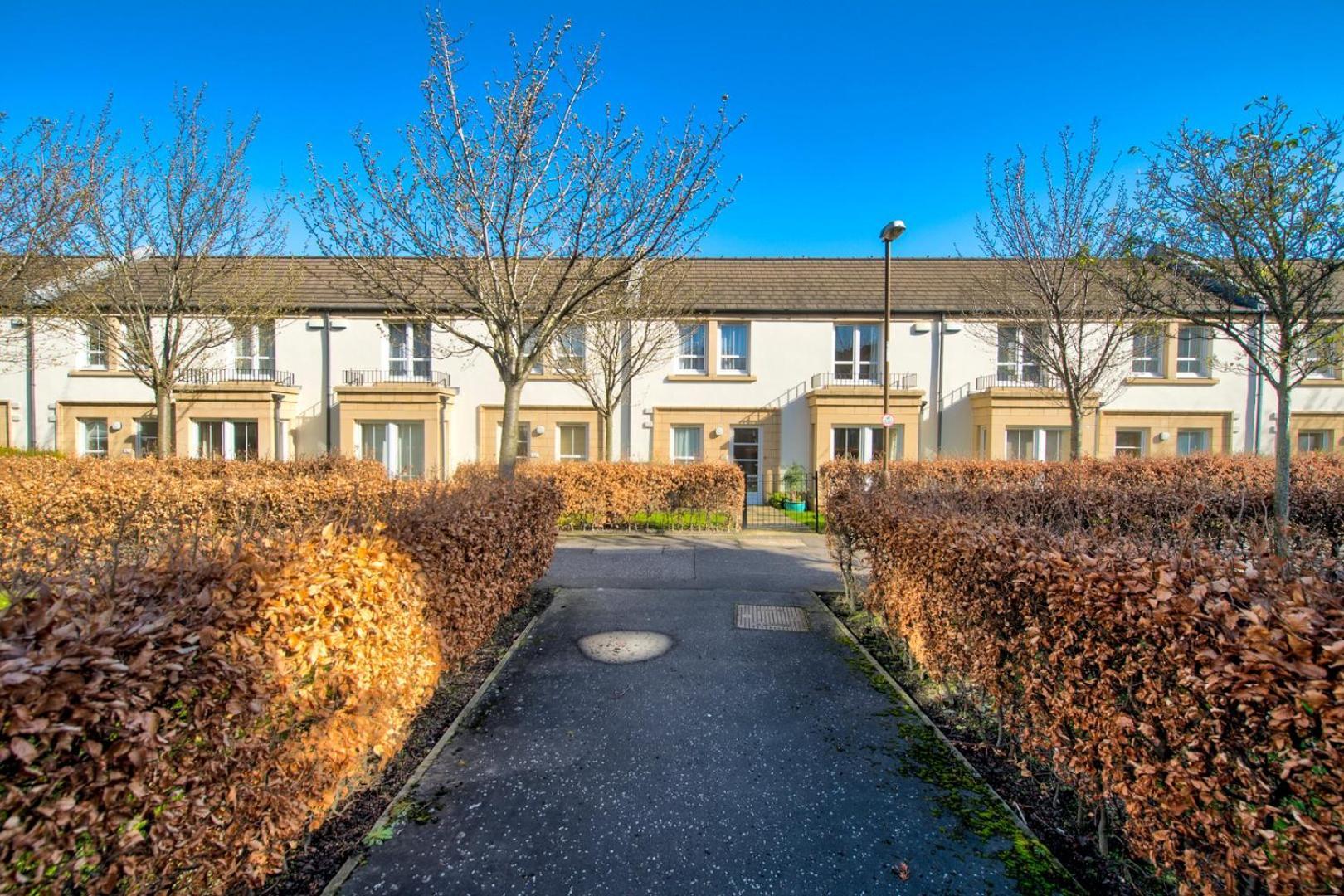 Guestready - Bright Near New Town