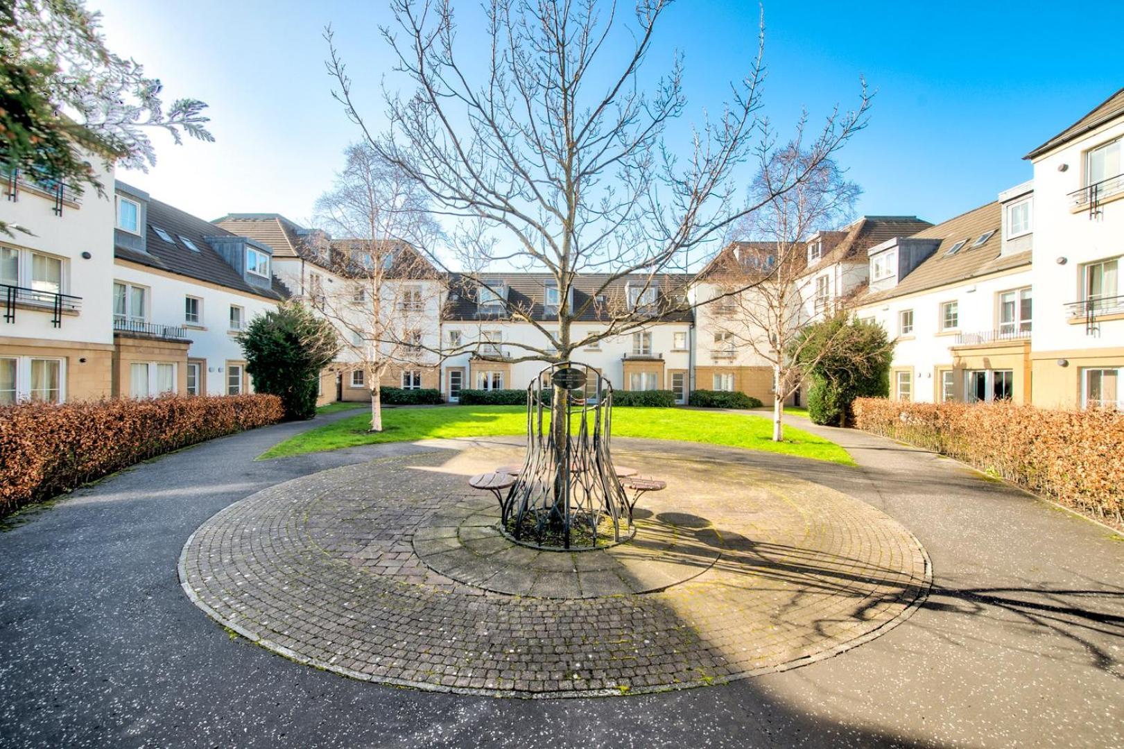 Apartment Guestready - Bright Near New Town
