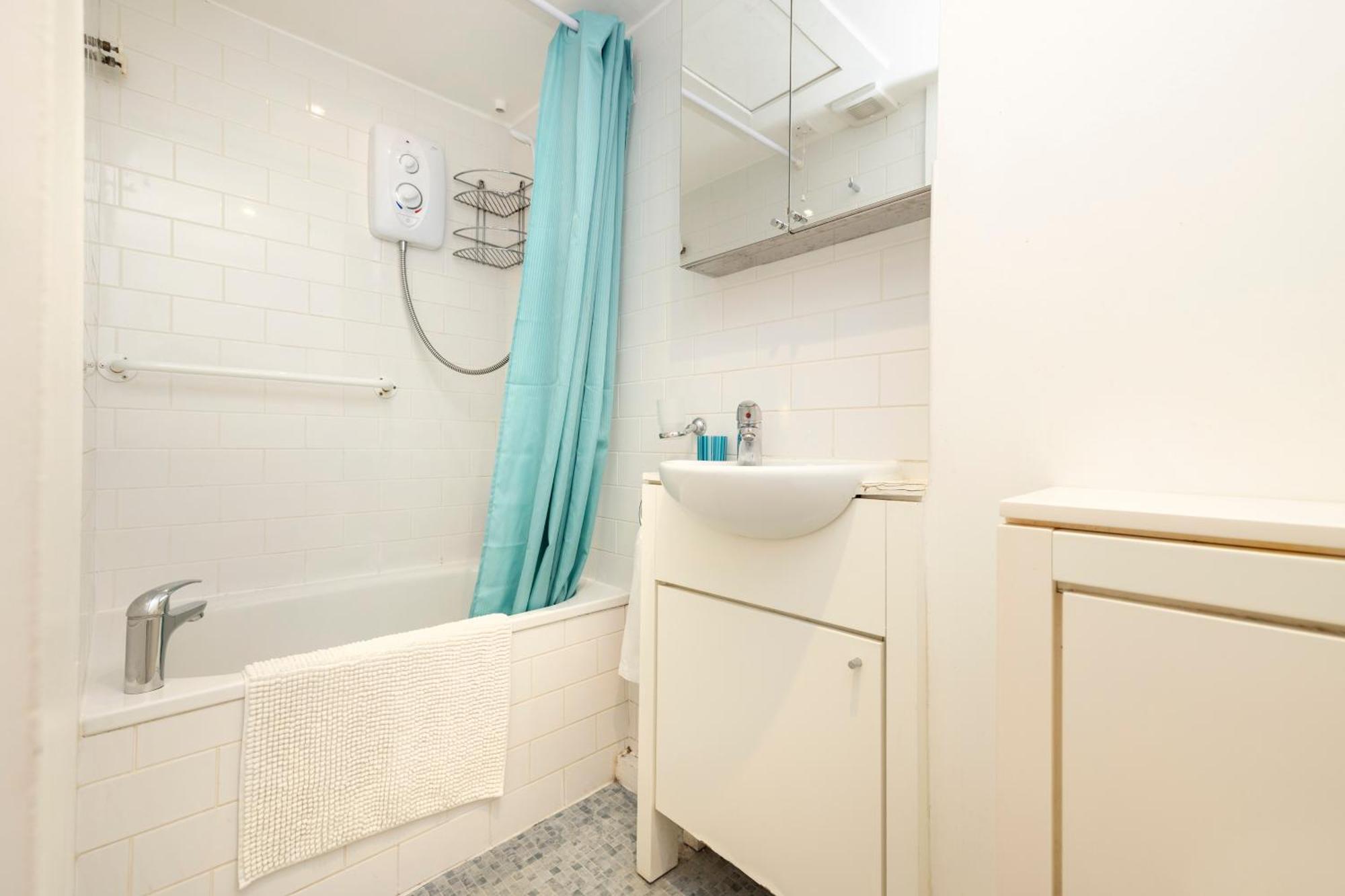 Charming 1-bedroom Getaway * Edinburgh