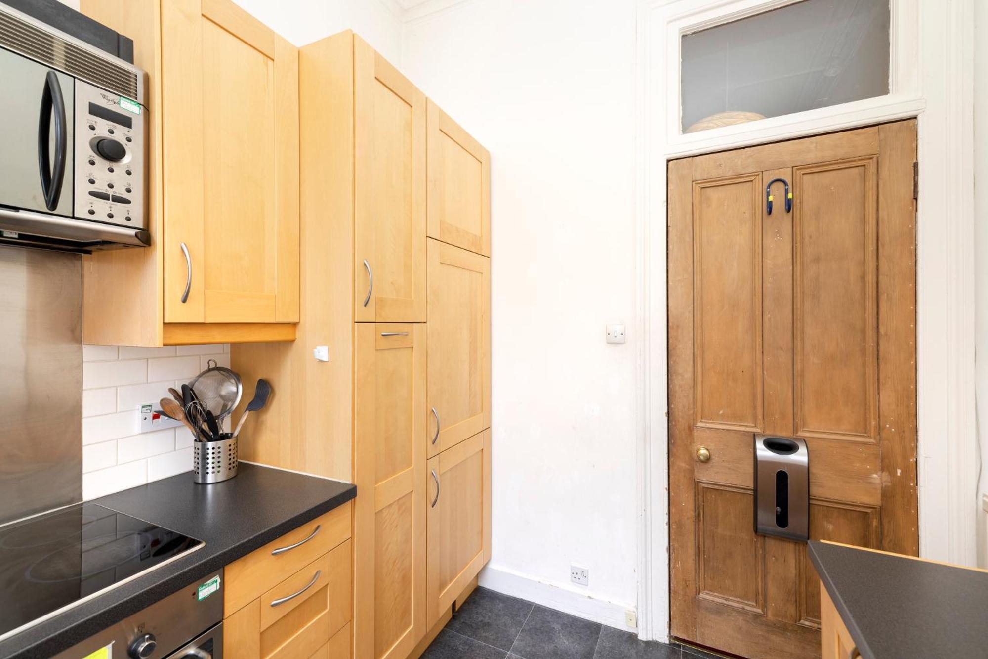 Charming 1-bedroom Getaway Apartment Edinburgh