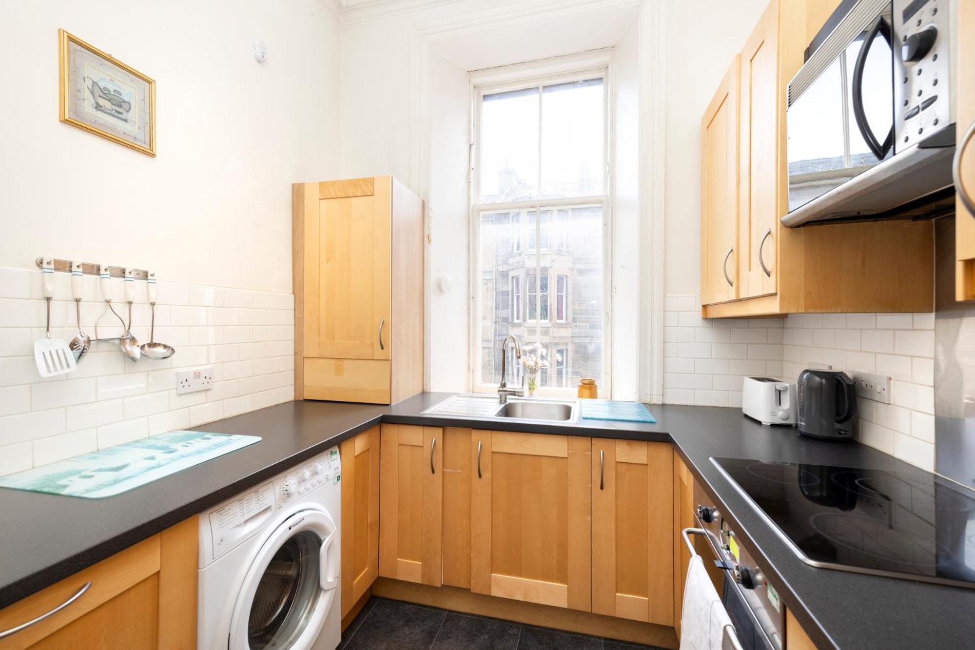 Charming 1-bedroom Getaway