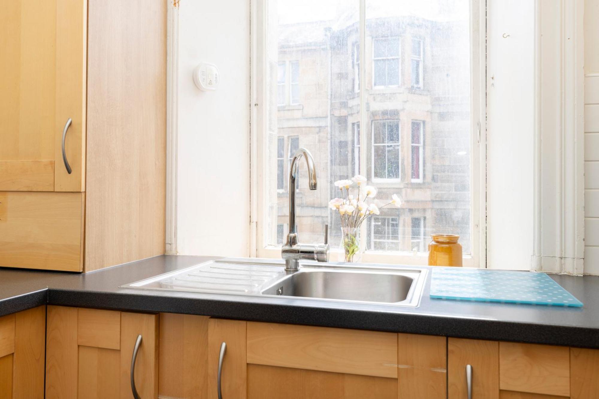 Charming 1-bedroom Getaway Apartment