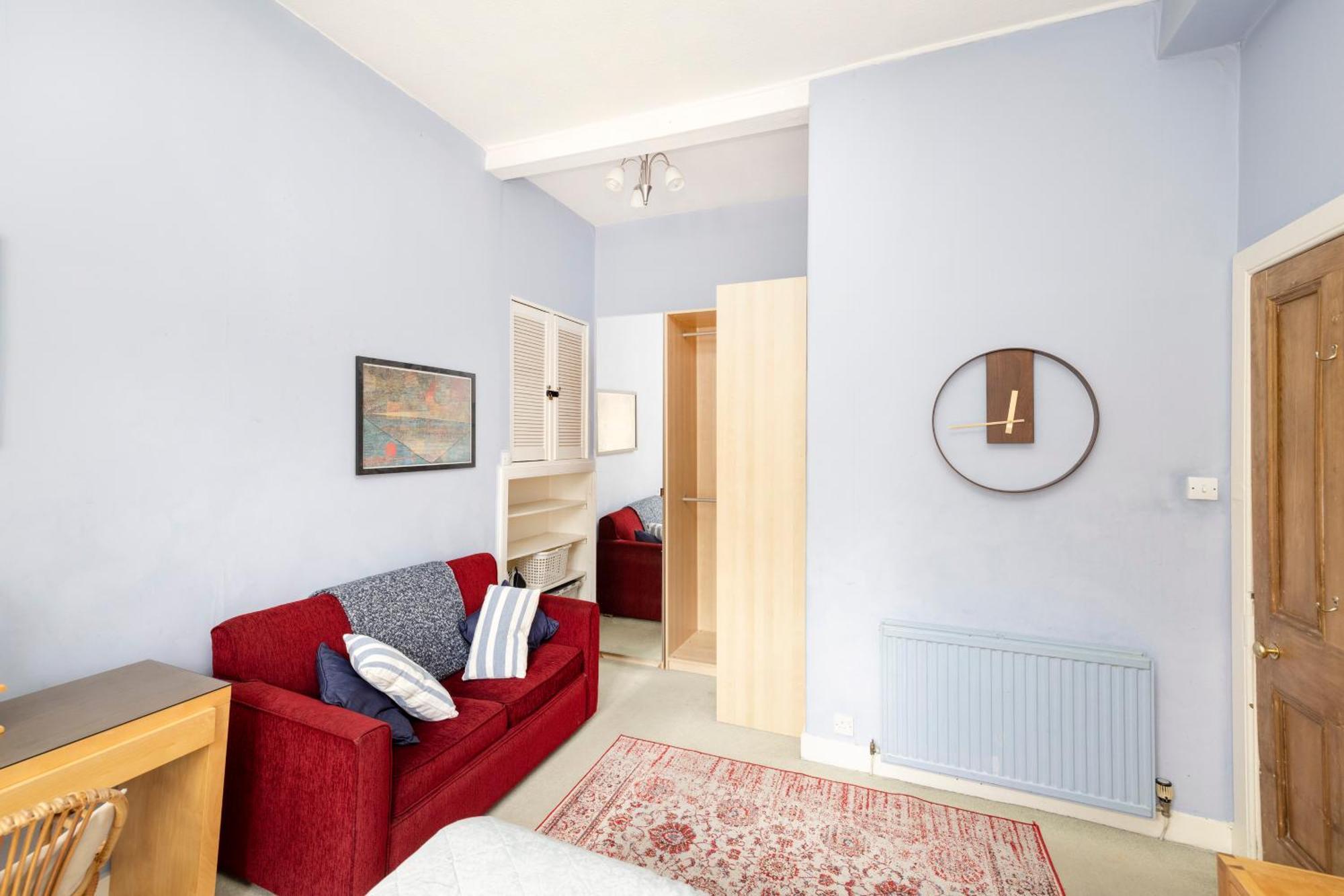 Apartment Charming 1-bedroom Getaway