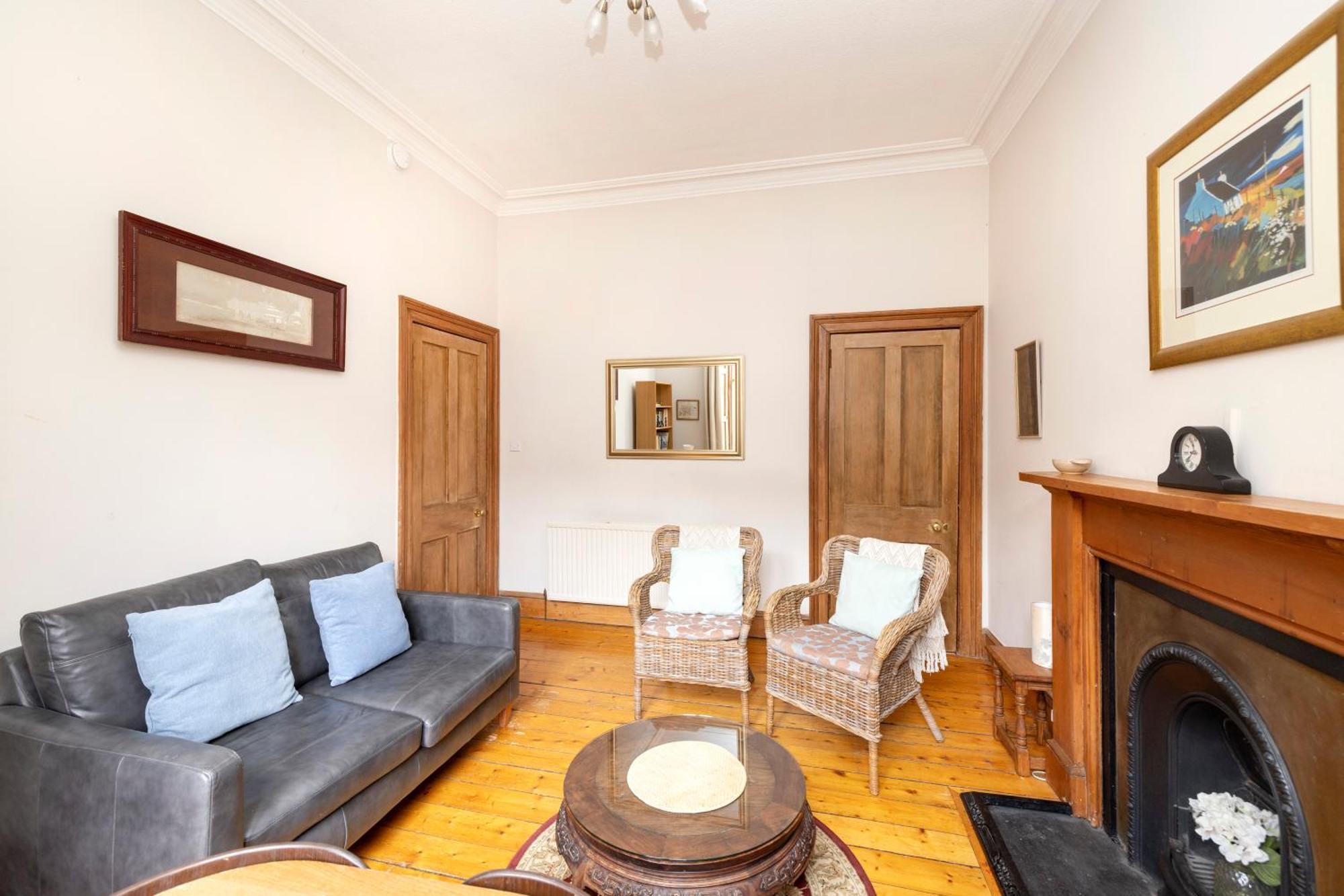 Charming 1-bedroom Getaway Edinburgh