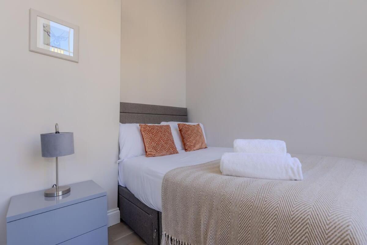 Dragon - Centre 2 Bed Apartment EDI