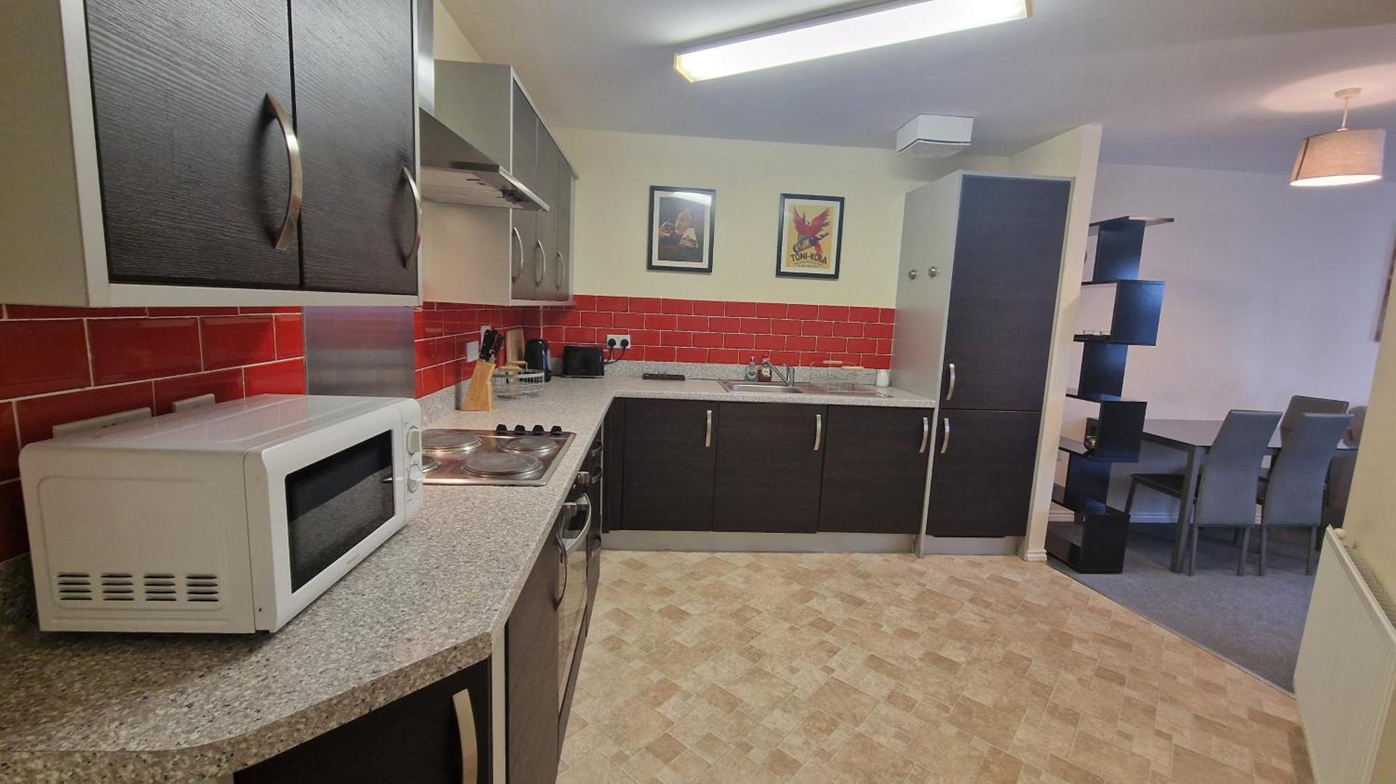The Lochend Two Bedroom * Edinburgh