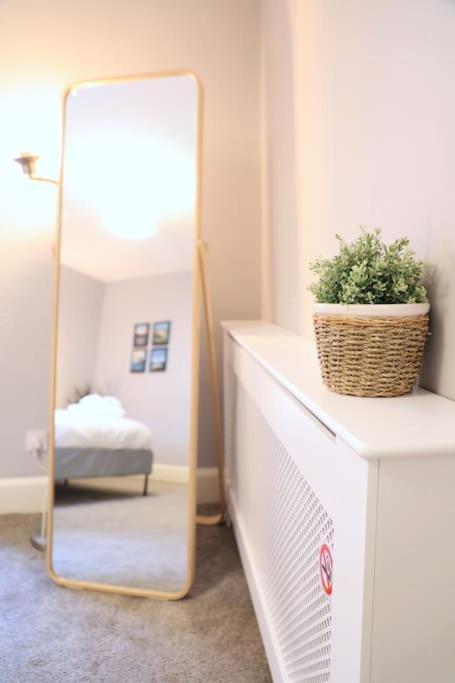 Apartment Stylish 1 Bed Flat On Royal Mile Oldtown# *