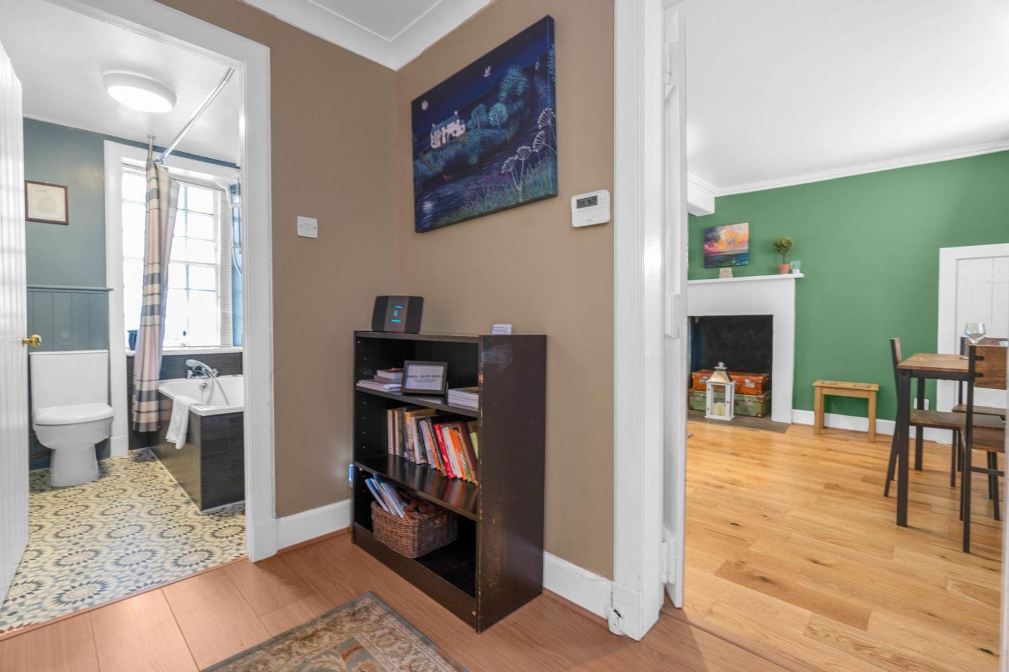 Apartment Charming In The Old Town EDI