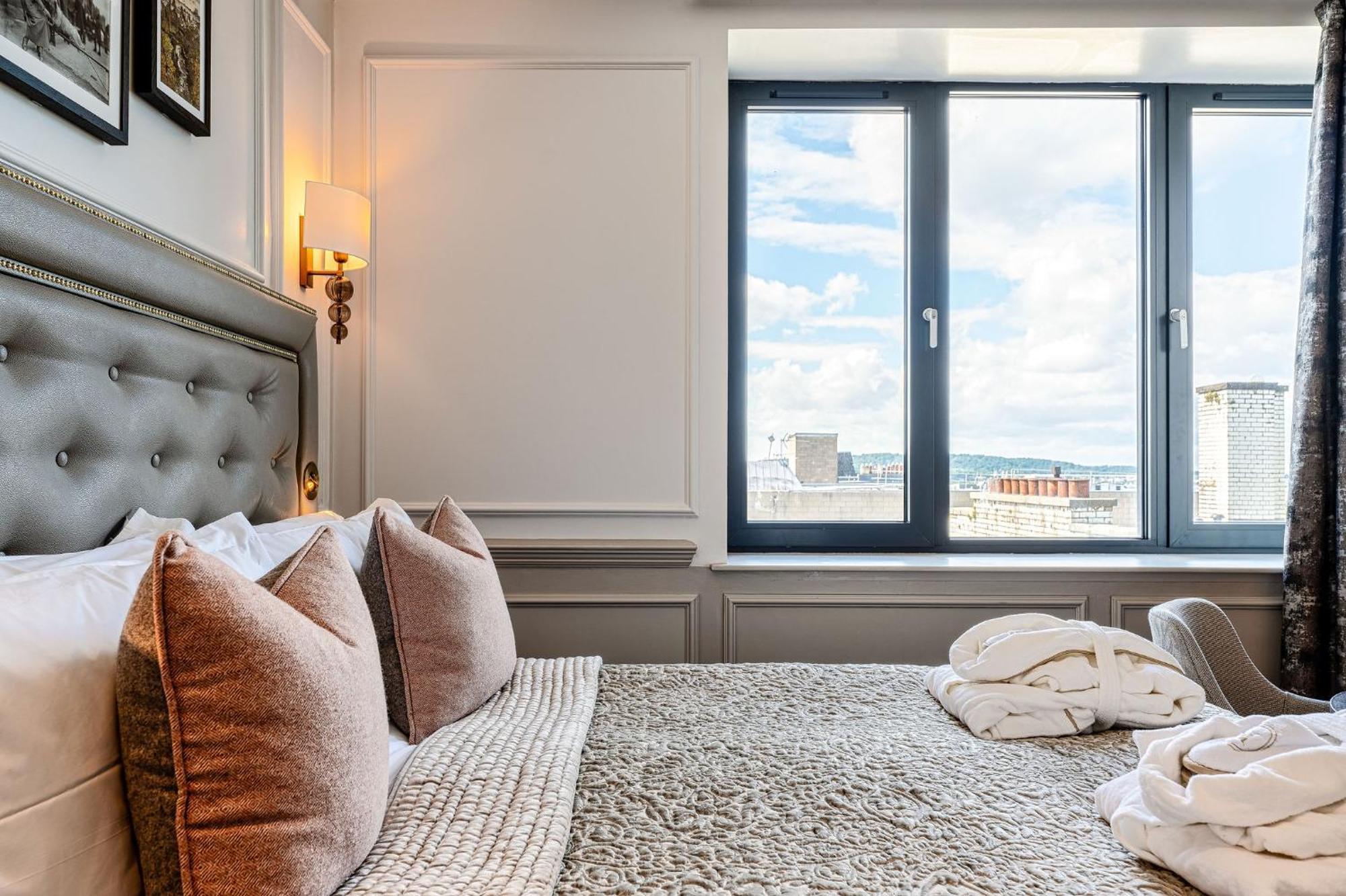 Righ Residences - George Street