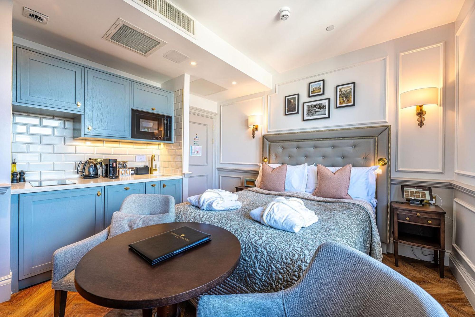 Righ Residences - George Street Aparthotel Edinburgh