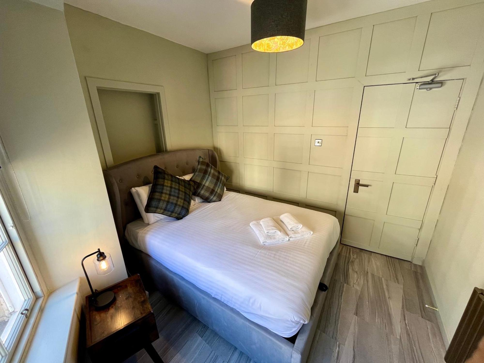 Apartment Boutique Castle View 3 Bedroom Edinburgh