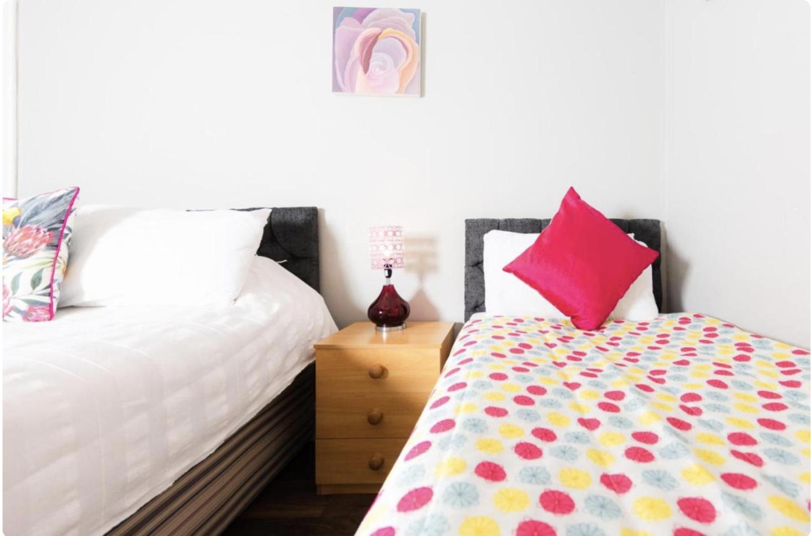 Apartment Warm & Welcoming Apartment, City Center - Meadows 8 EDI