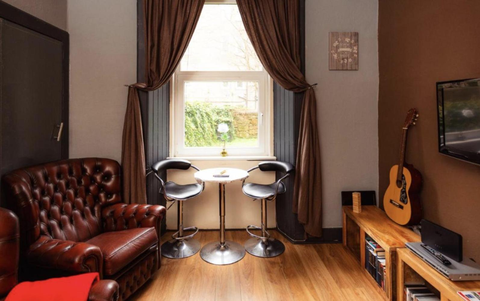 Cozy Holyrood Palace Edinburgh
