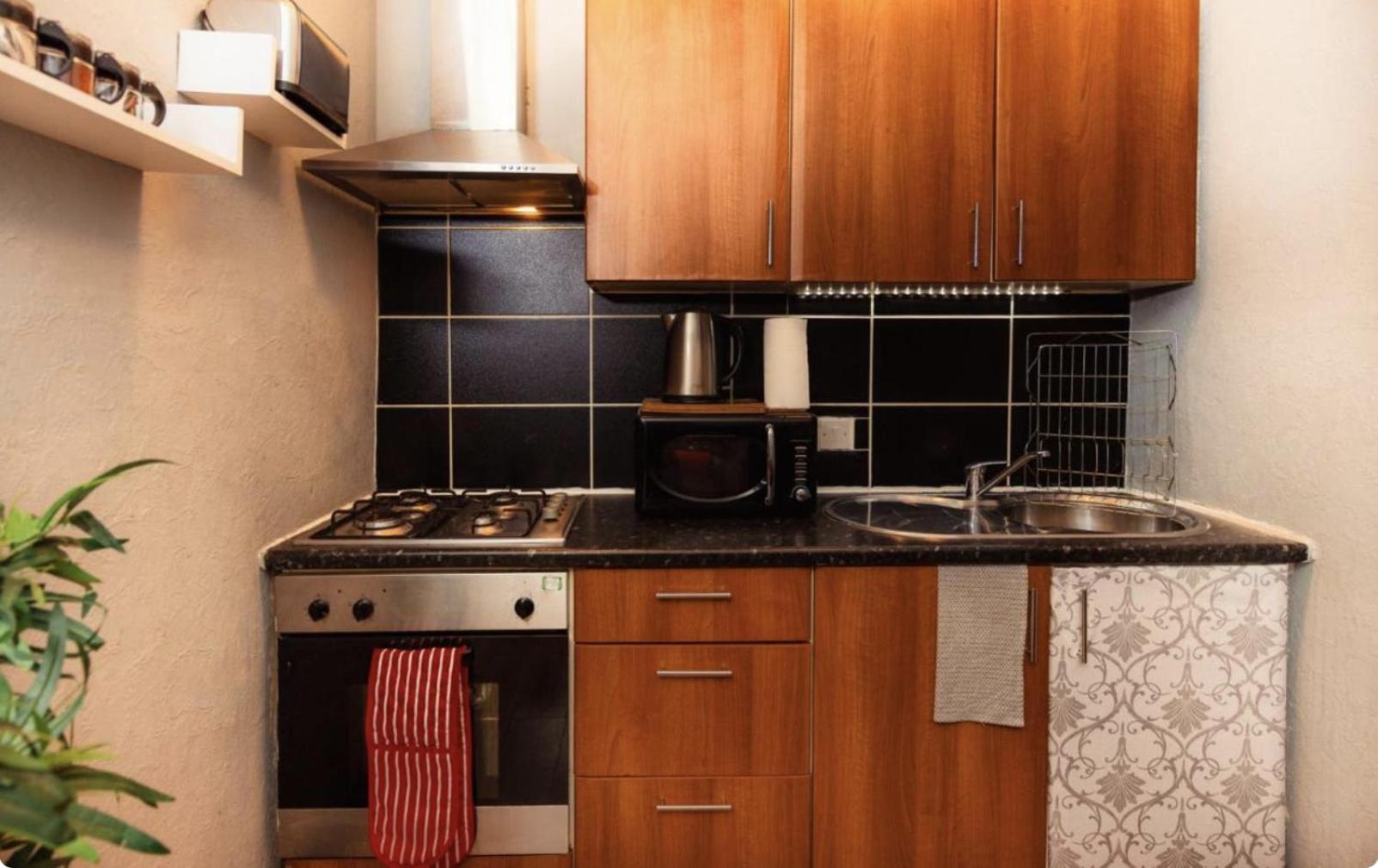 Cozy Holyrood Palace Apartment *