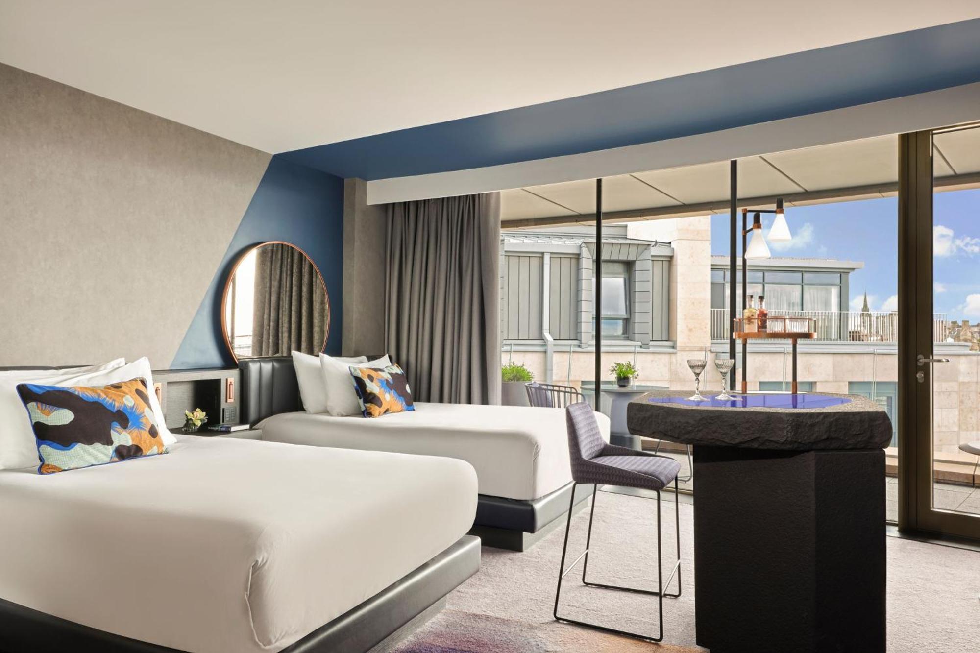 Hotel W 5*