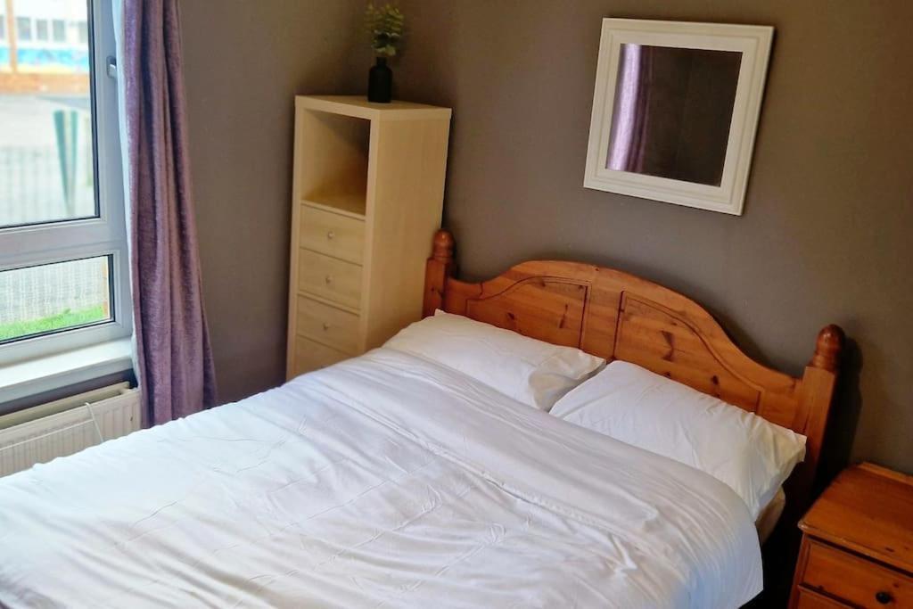 Discover Urban Oasis-two Bedroom Flat * EDI