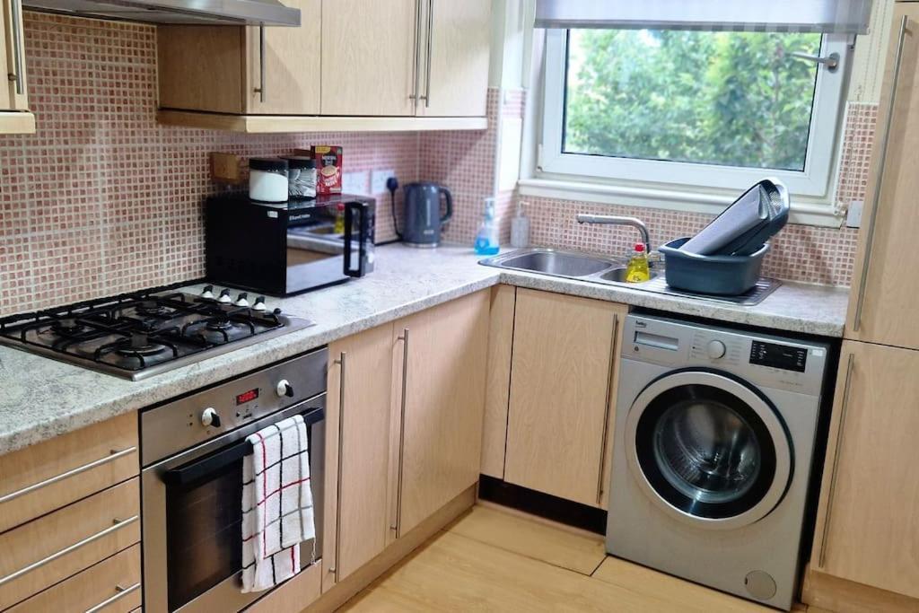 Apartment Discover Urban Oasis-two Bedroom Flat EDI