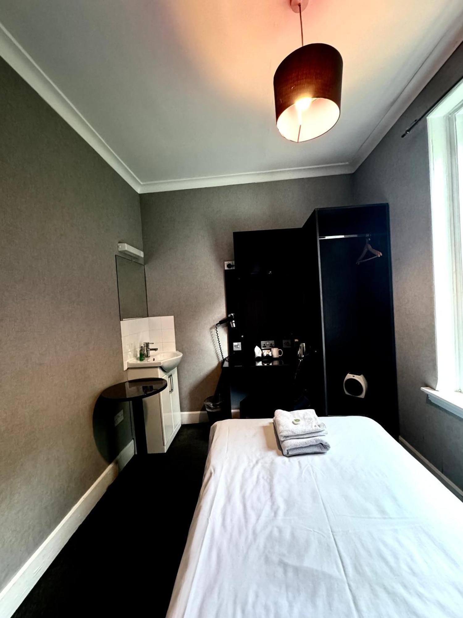 Murrayfield Park 3* EDI