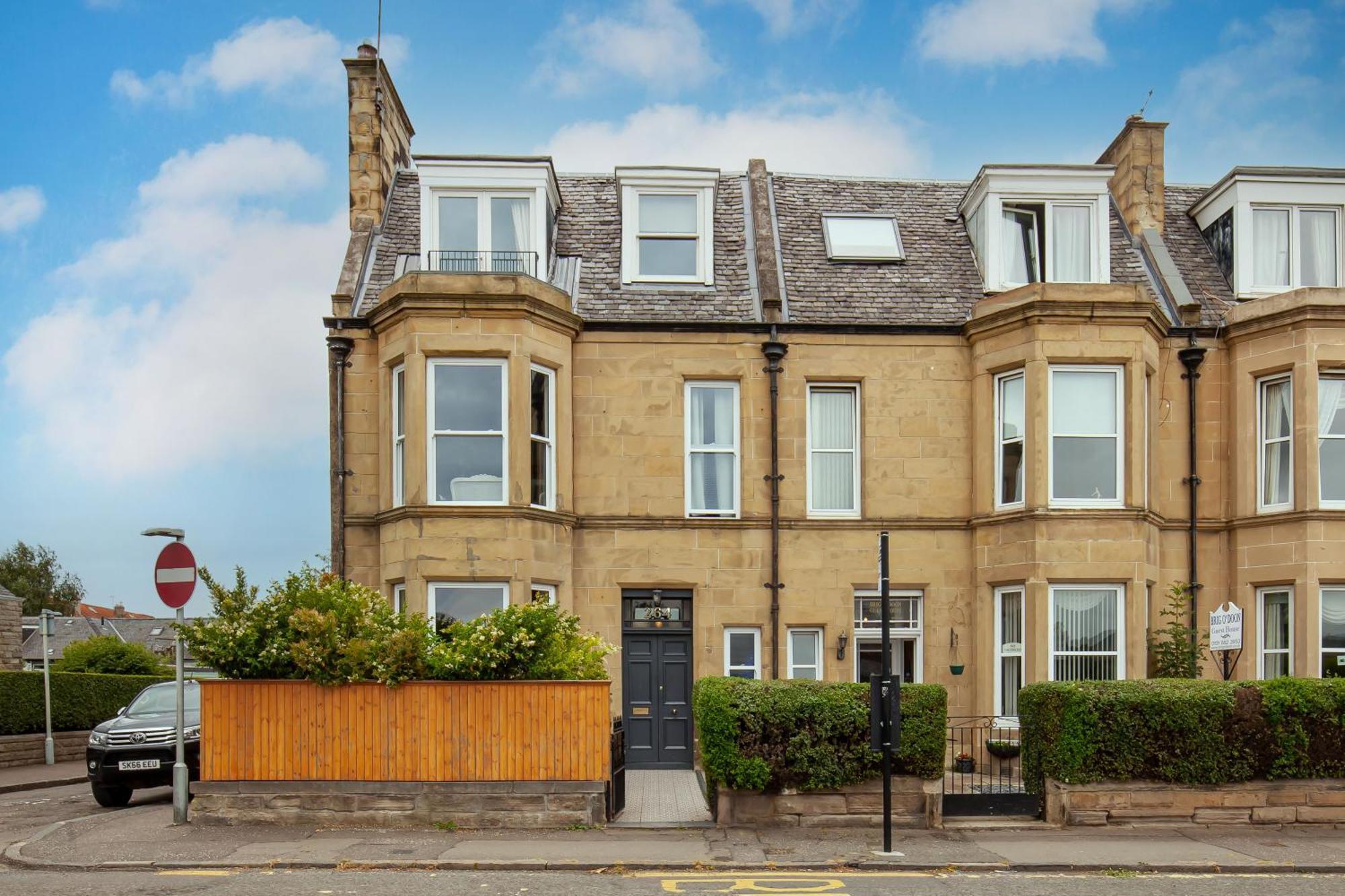 Beautiful Victorian Close To The Botanical Gardens, Free Parking! Edinburgh