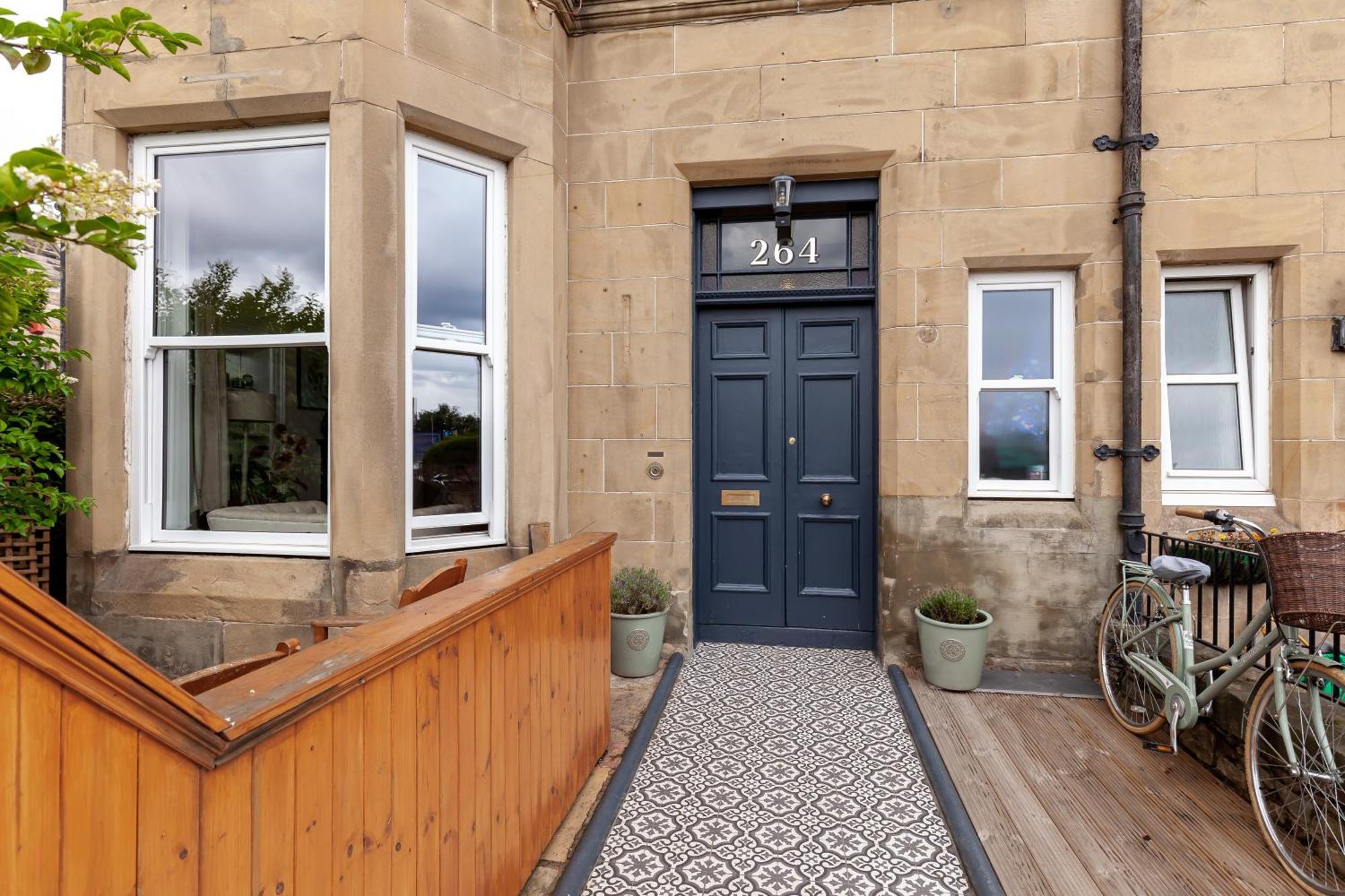 Beautiful Victorian Close To The Botanical Gardens, Free Parking! Apartment Edinburgh