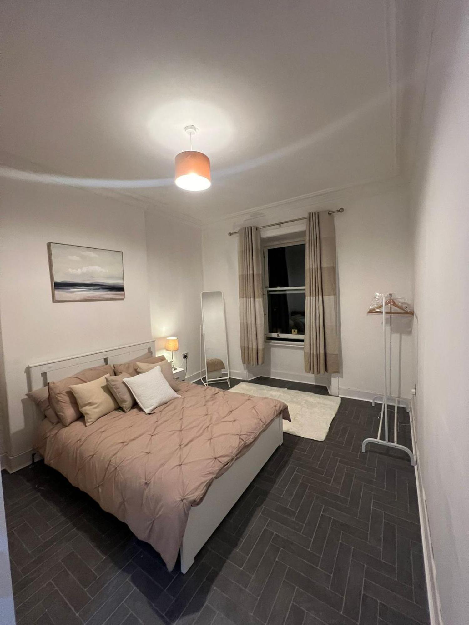 2 Bed Flat In EDI