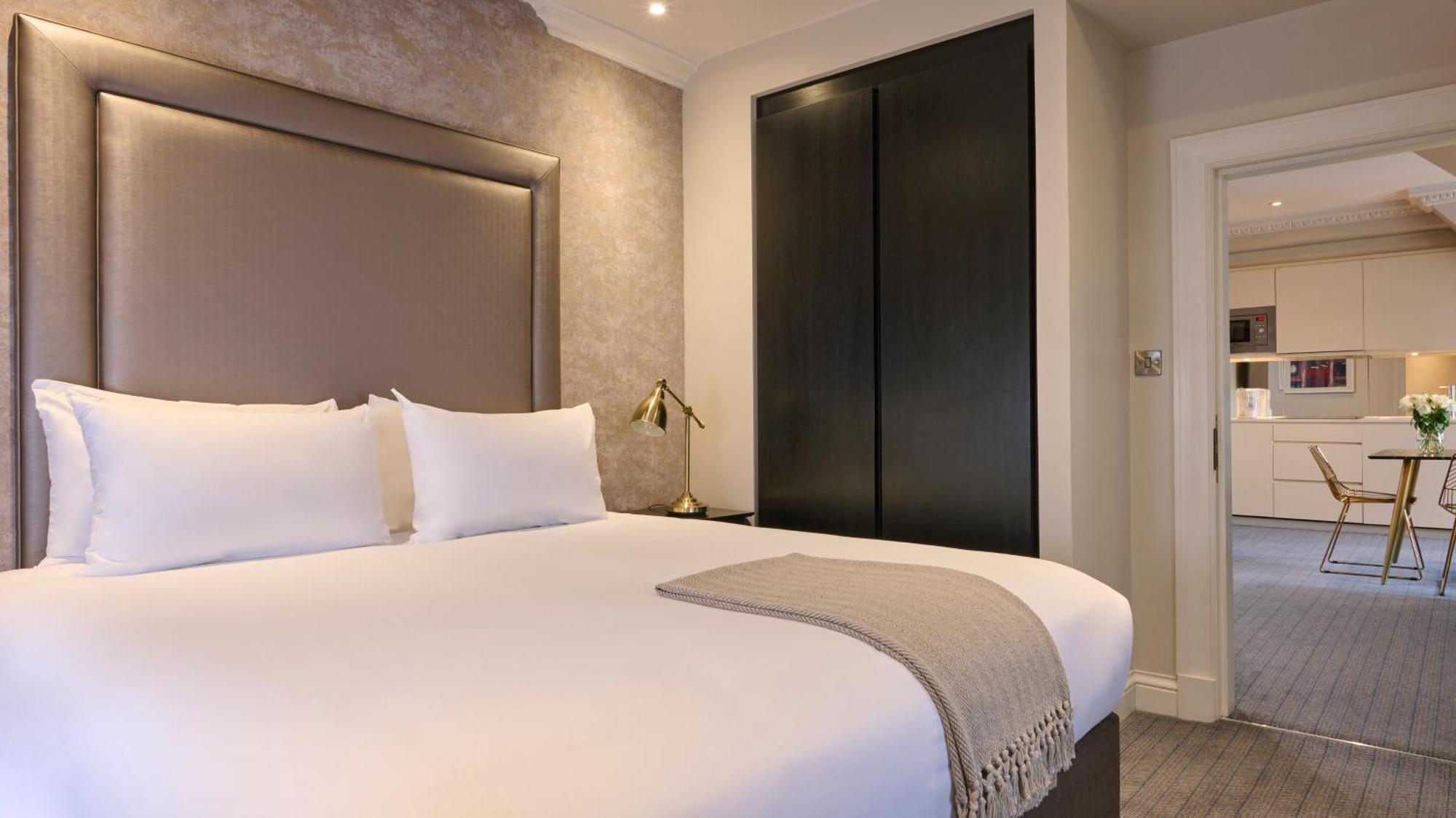 Fraser Hotel 4*