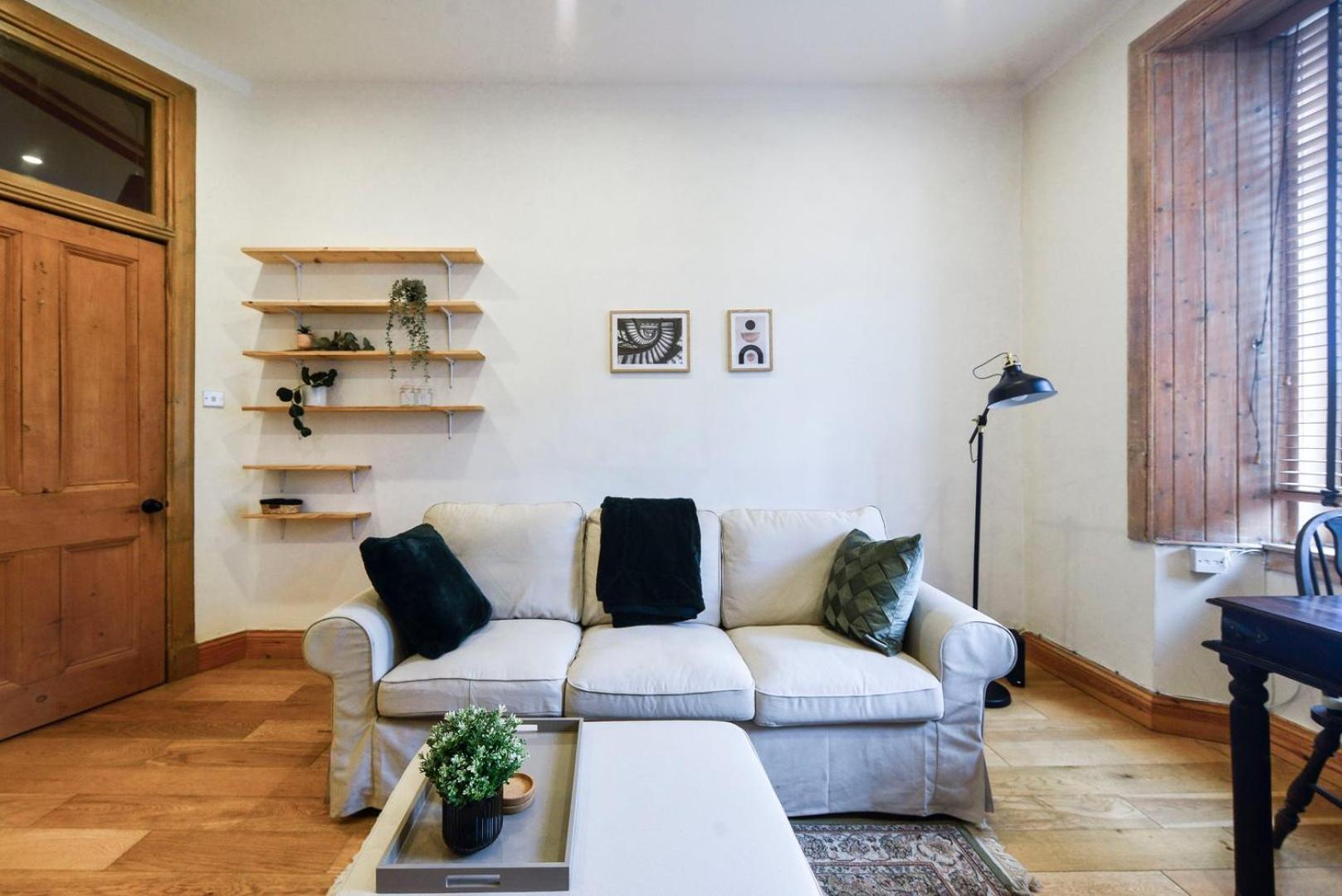 Guestready - Relaxing In Leith Edinburgh