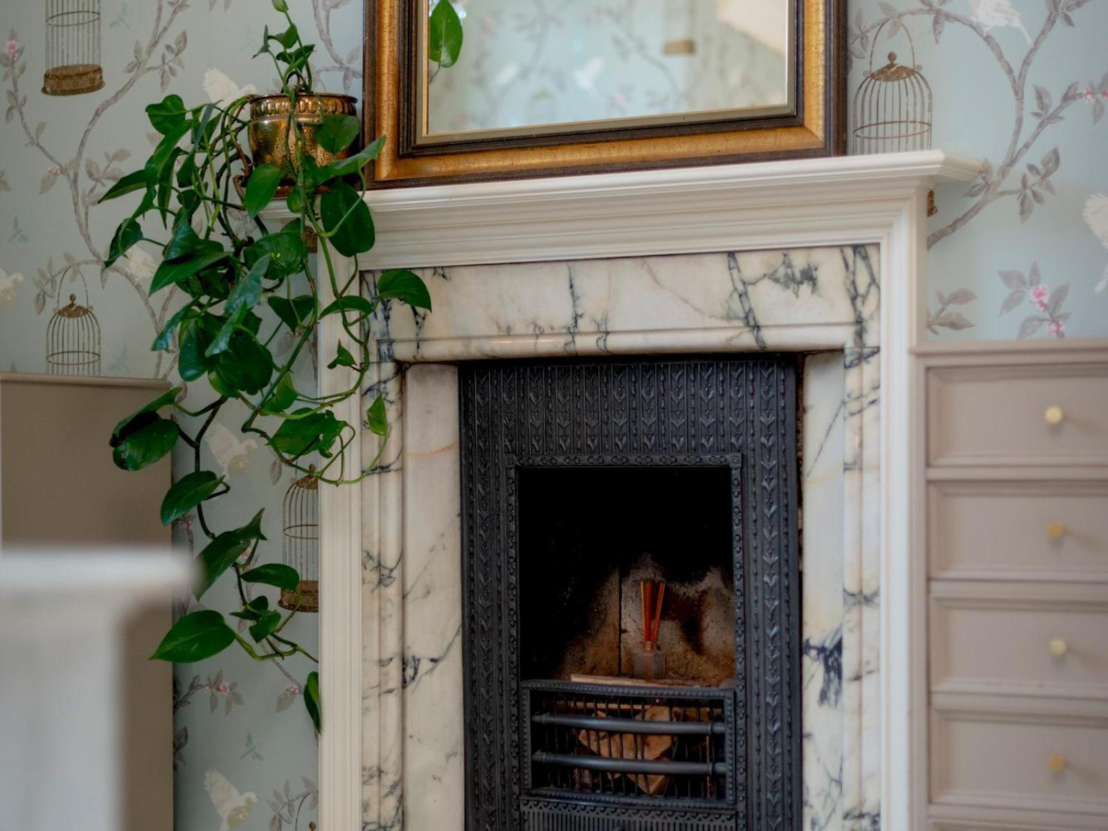Elegant 17th Century - Pass The Keys Holiday home Edinburgh