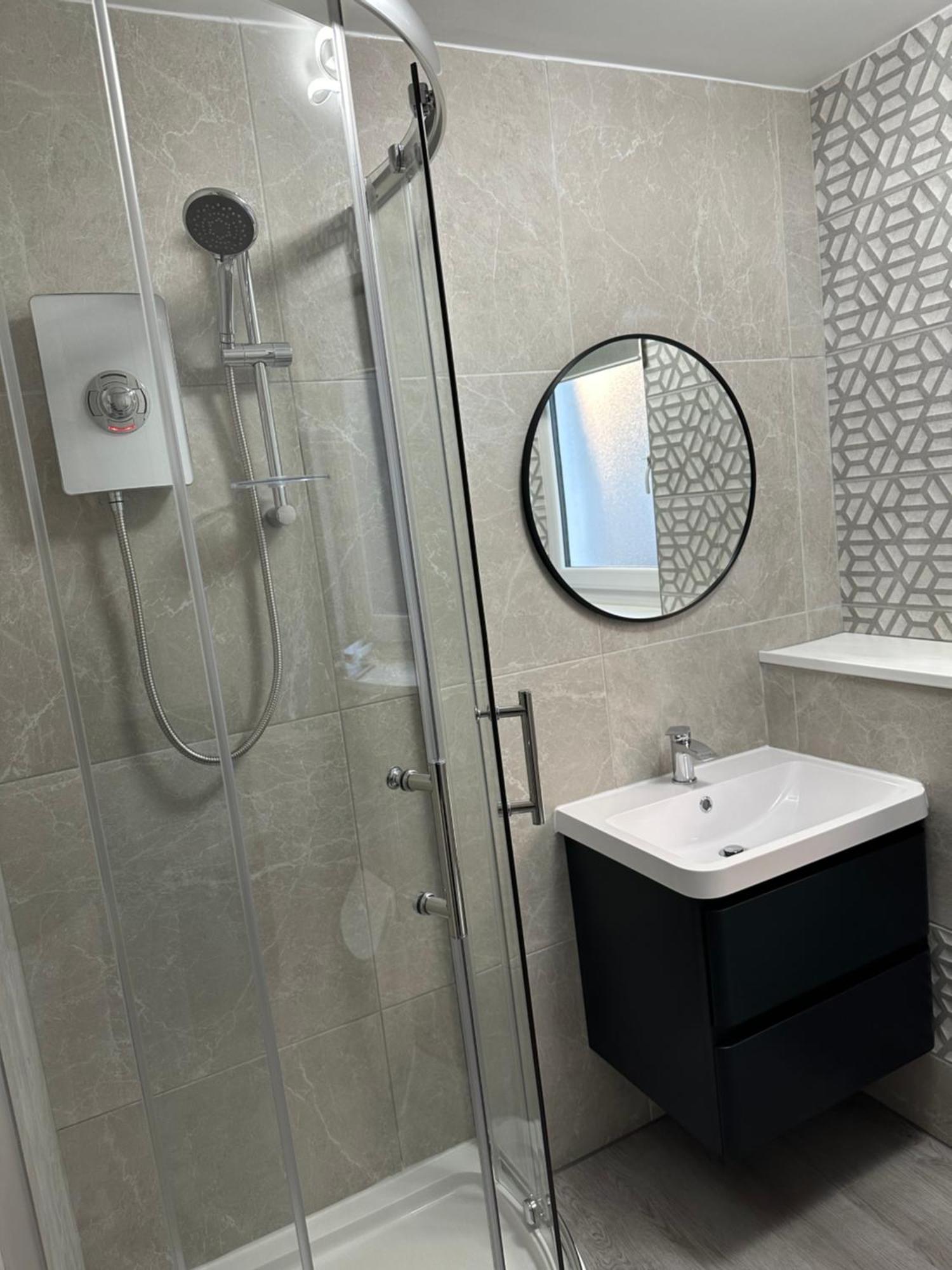 Apartment Cozy 2 Bedrooms With Private Parking Space And Garden *