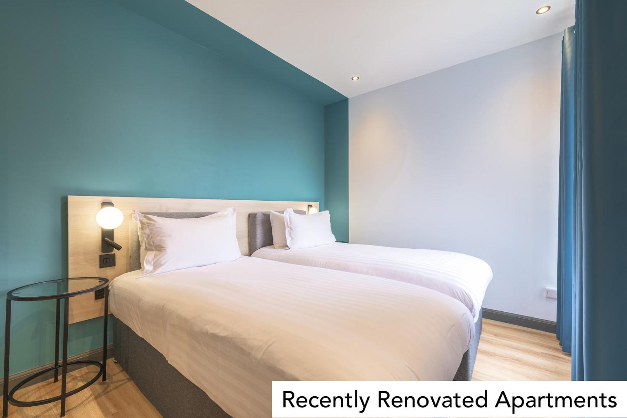 Holyrood Aparthotel 4*