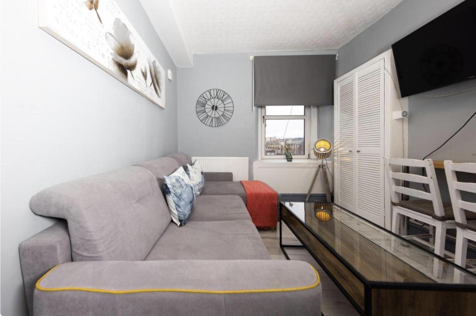 Cozy City Center Apt - Meadows 5! *