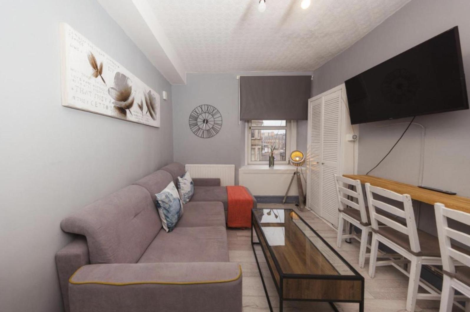 Apartment Cozy City Center Apt - Meadows 5! *