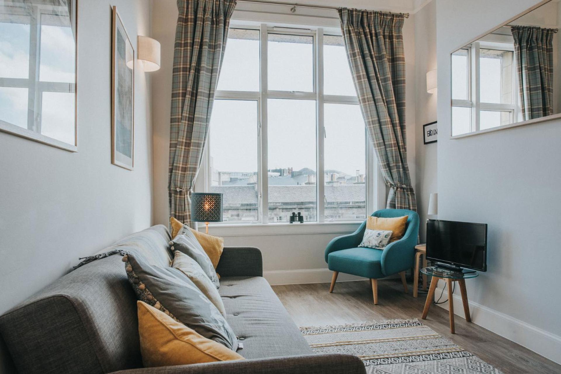 Scottish With Amazing Castle Views Apartment *