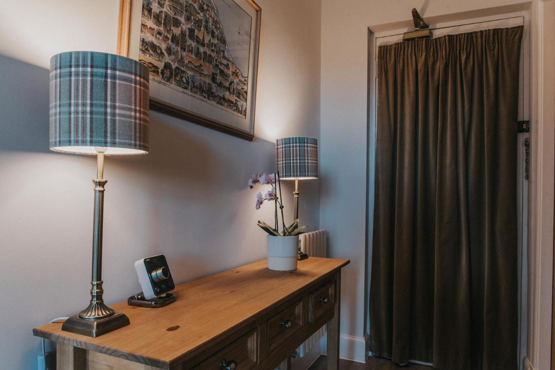 Scottish With Amazing Castle Views Apartment